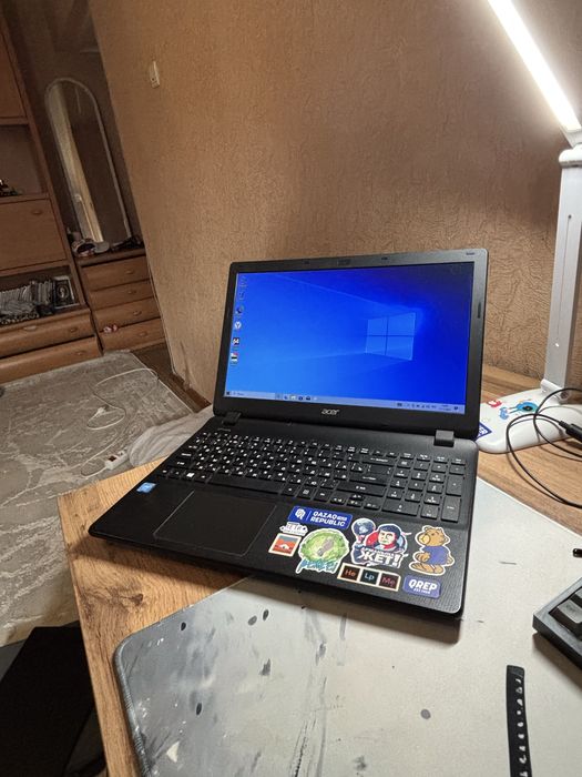 Продам ноутбук acer ОЗУ 10 гб
