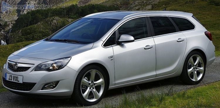 Bare transversale Opel Astra Sport Tourer 2012