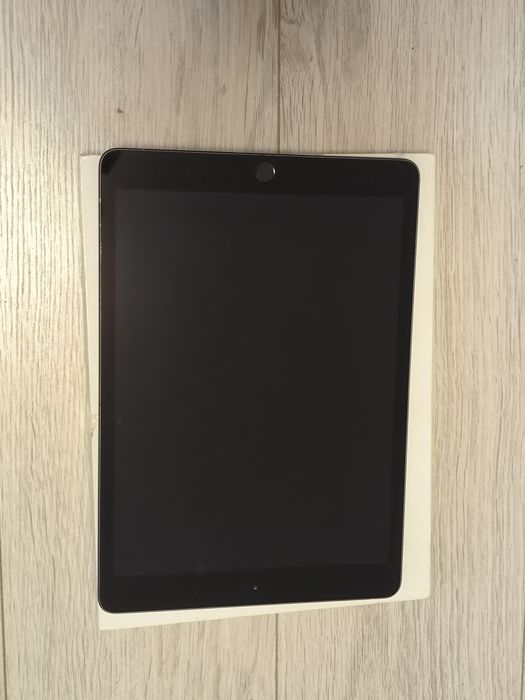 Ipad gen 6th wifi black