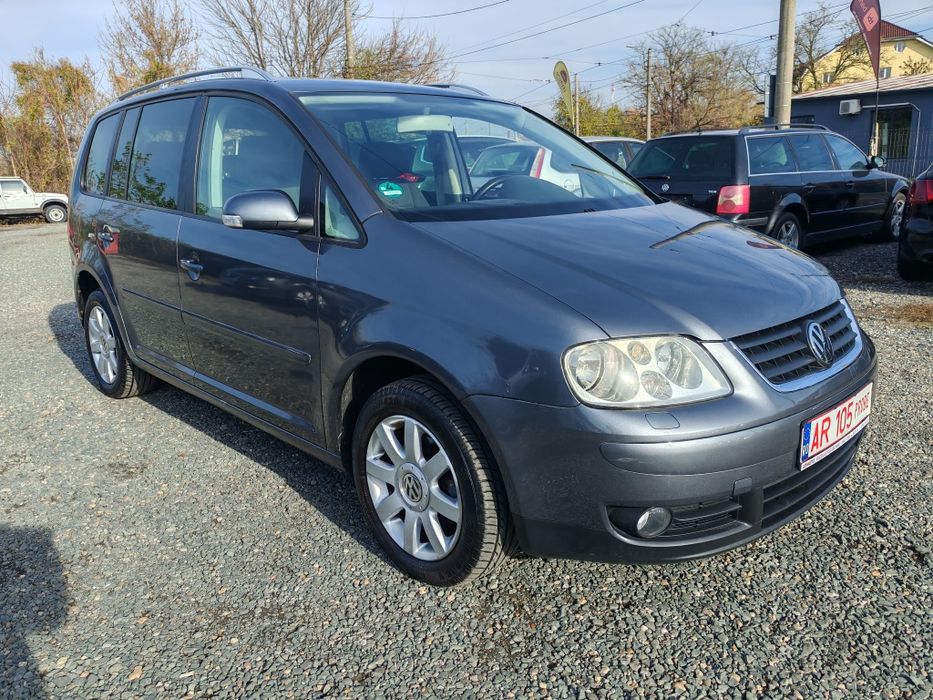 Volkswagen Touran 2.0 tdi 2005 cash sau rate