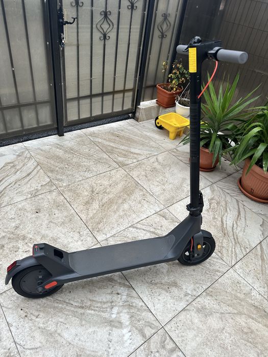 Trotineta electrica pliabila  iaomi Electric Scooter 4 Lite 2nd Gen