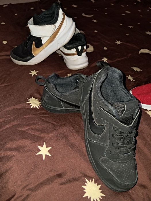 Lot 5 perechi marimea 33/34, din care 3 perechi NIKE