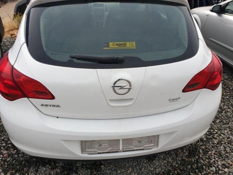 Haion complet Z40R alb cu luneta spate Opel Astra J