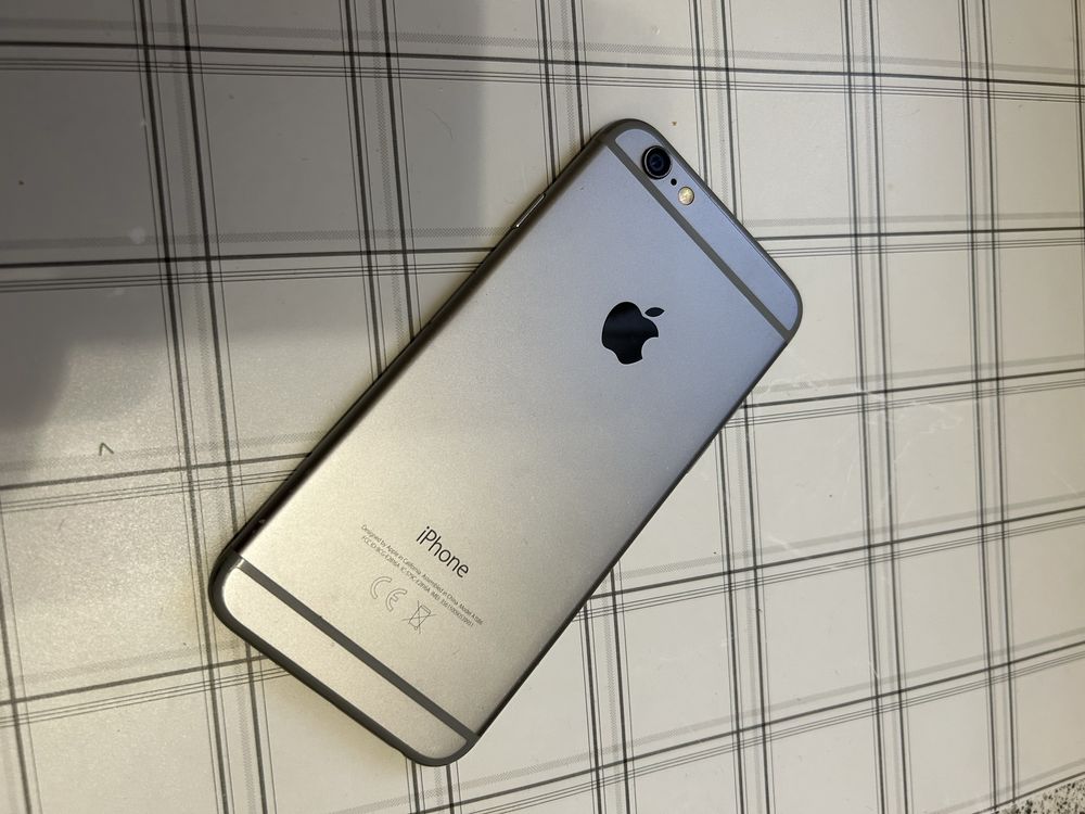 Iphone 6 impecabil ca nou( RECAROSARE)