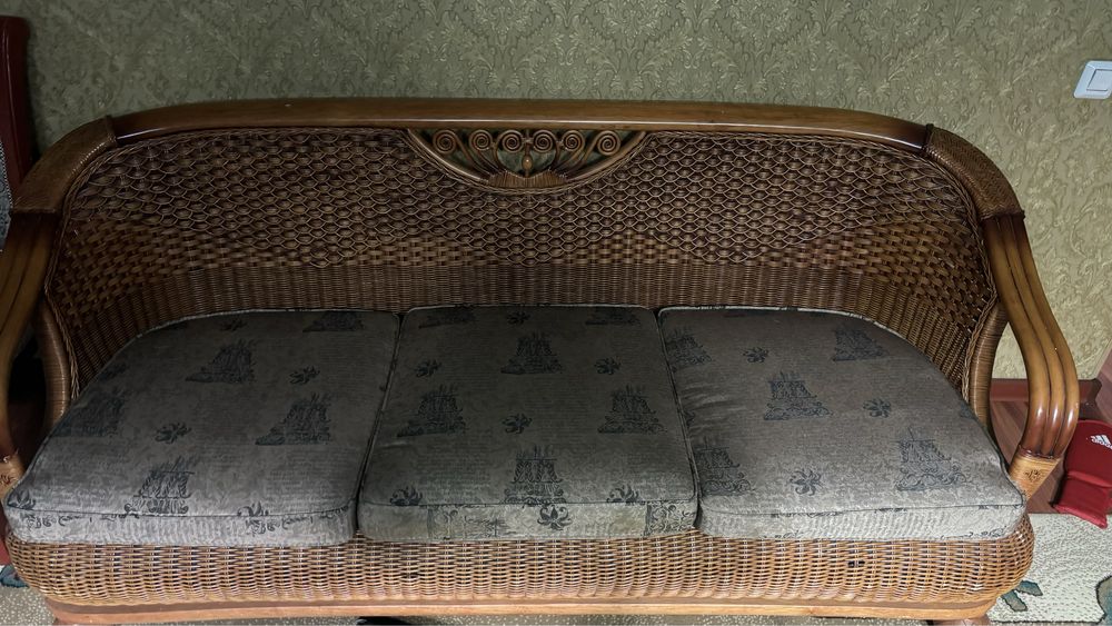 Продам ротанговую мебель в отличном состоянии