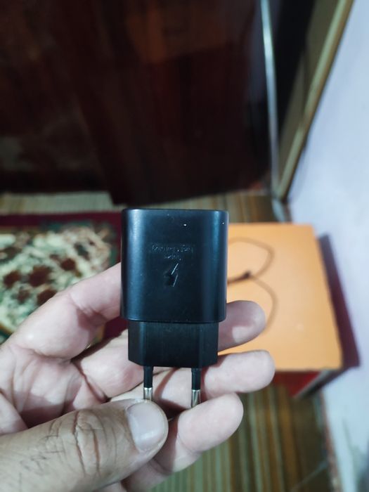 Samsung зарядник 25 v