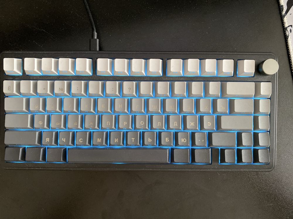 Продаю беспроводную механическую клавиатуру Attack Shark X85 | RGB