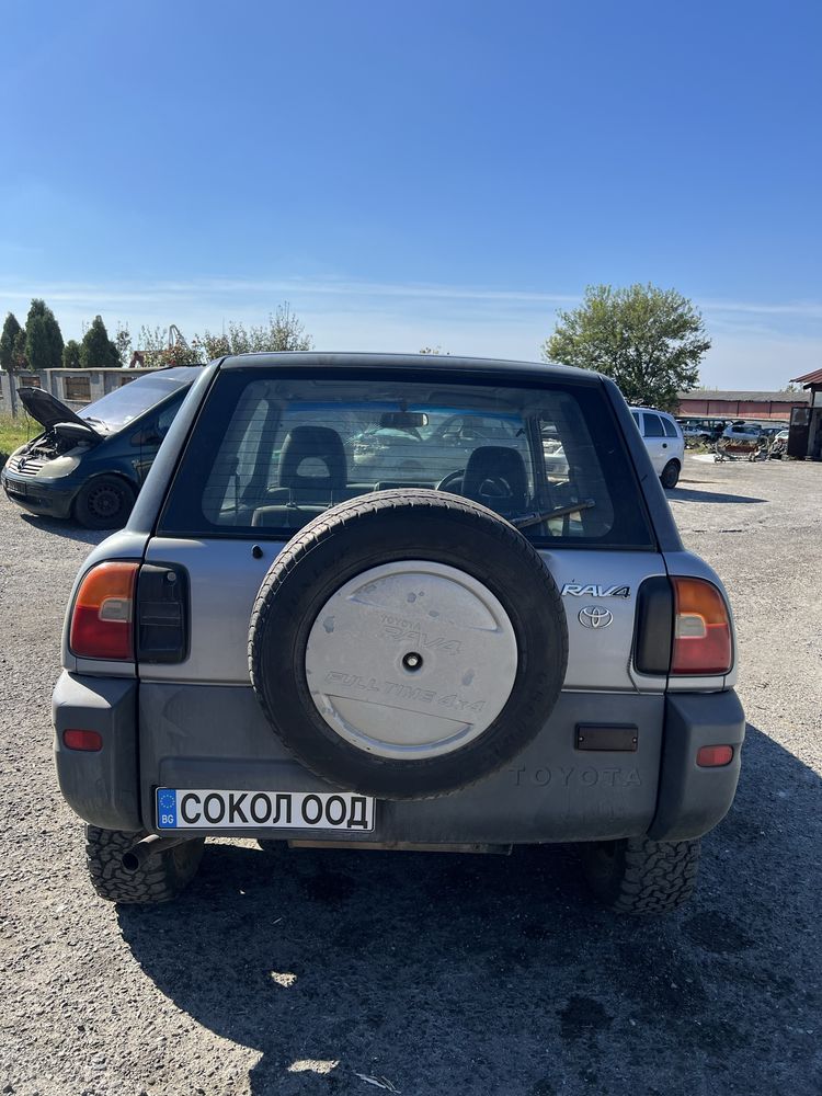 Toyota RAV4 (2.0i 1997г.) на части
