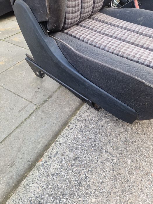 Седалки за мерцедес 190