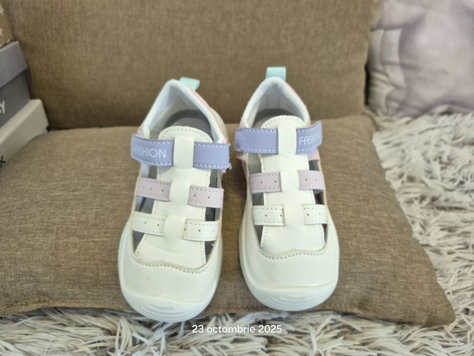 Pantofi eleganti nr.27 +cadou