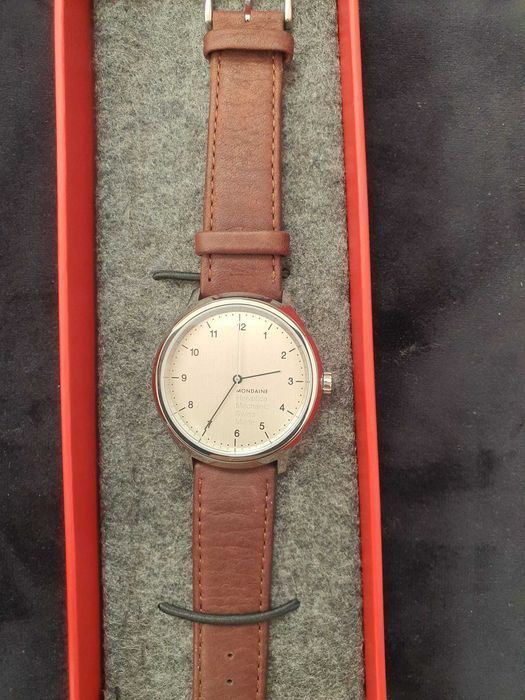 CEAS Mondaine Helvetica No1, 40mm,