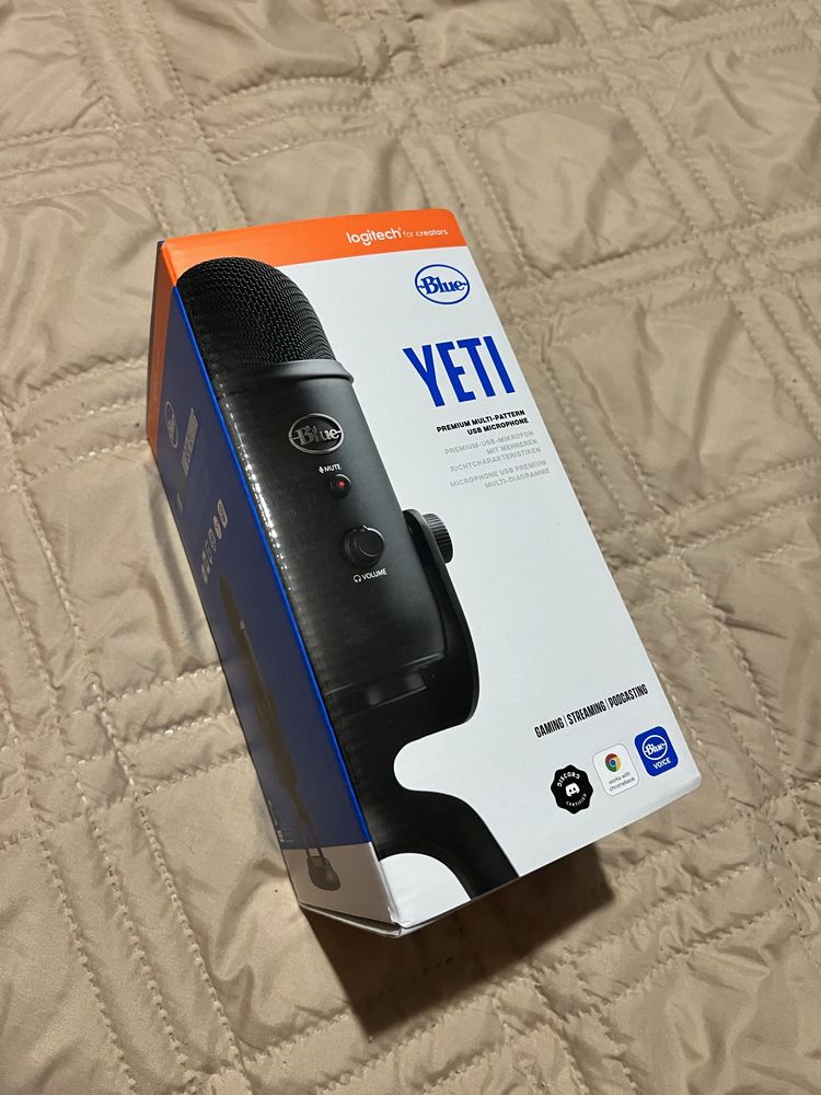 Микрофон Blue Yeti Blackout USB + Blue Radius III (Shockmount)