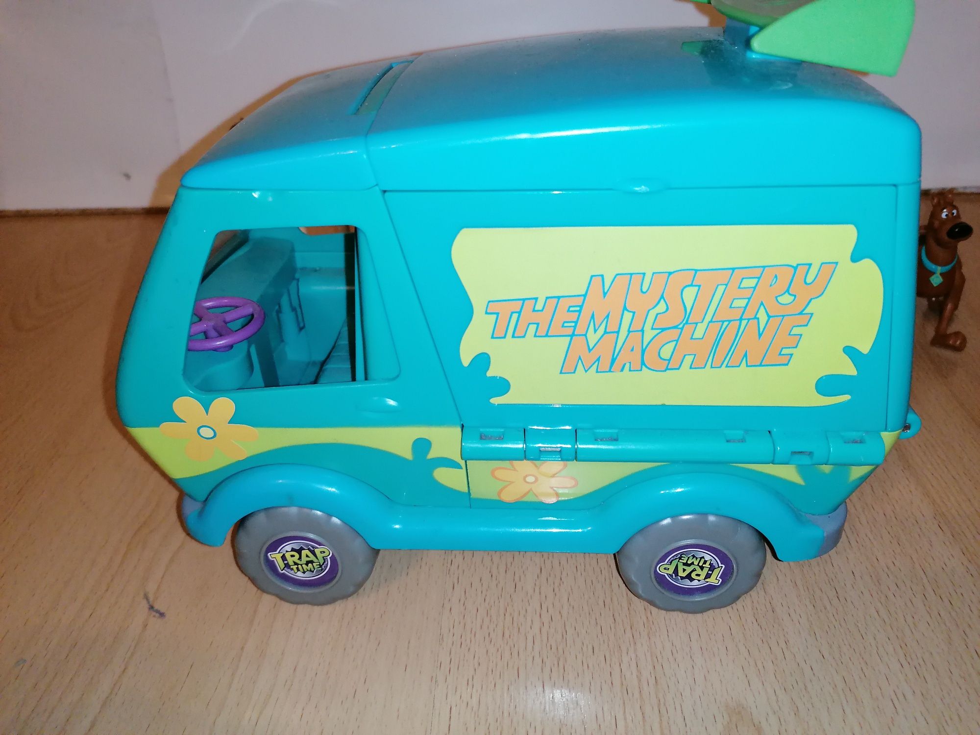 Scooby doo figurine și mașina/masinuta