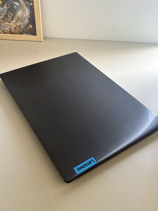 Lenovo Gaming• i5-9300H• 16Gb Ram• Nvidia GTX 1050• Taste luminate