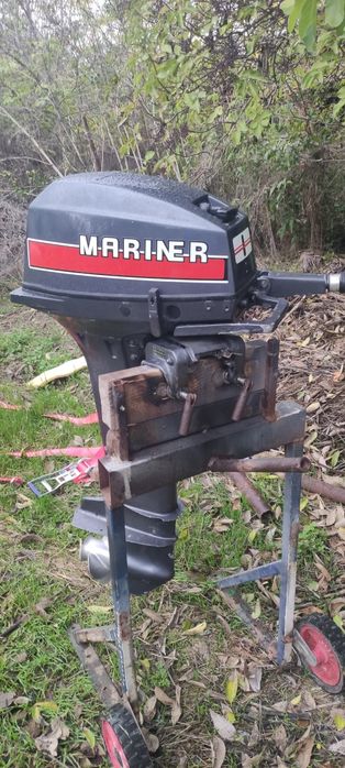 Продавам лодка 3.95 с двигател MARINER  10 КС.
