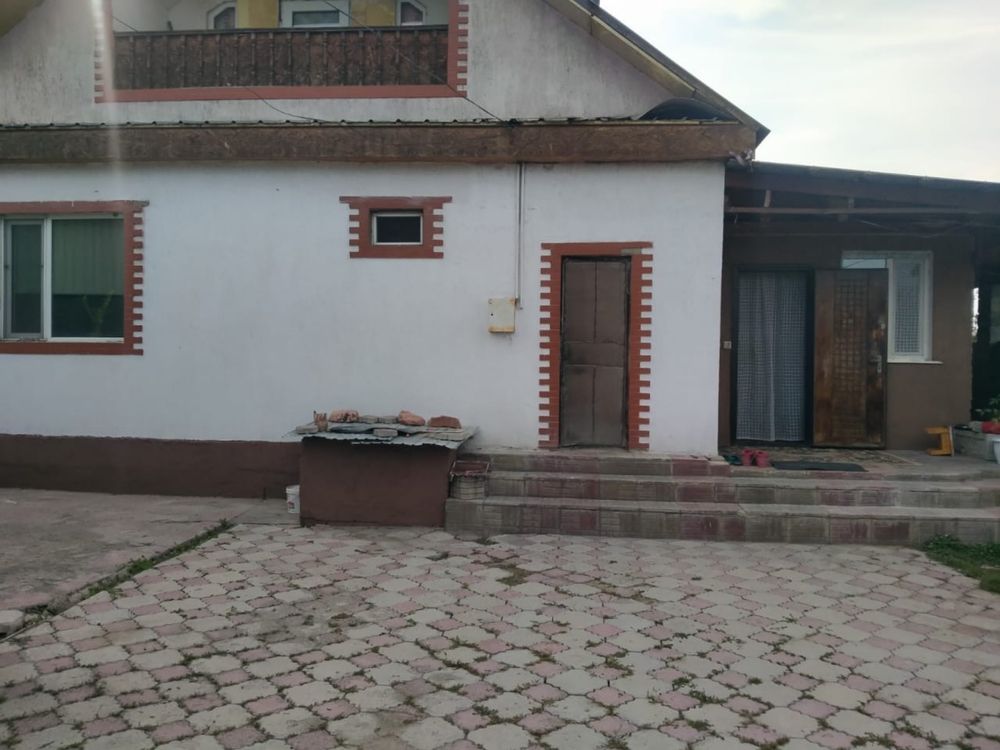 Продается дом 160 квм, срочно, торг уместен