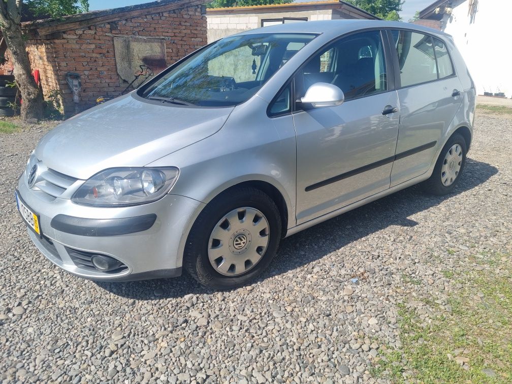 Volkswagen golf 5 plus