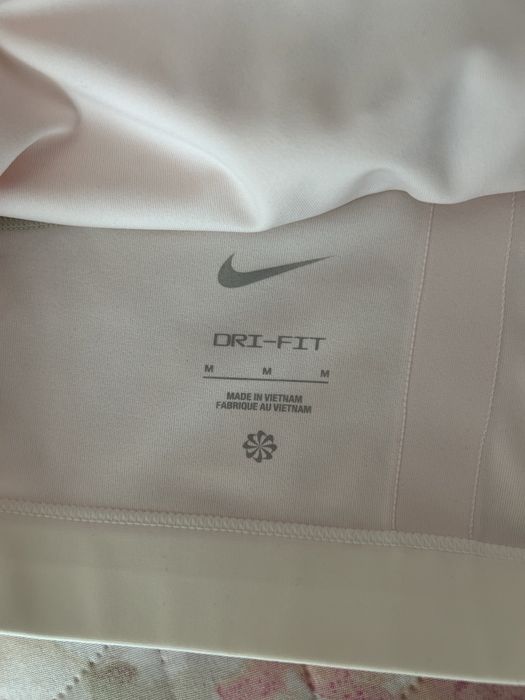 Оригинален спортен сутиен Nike