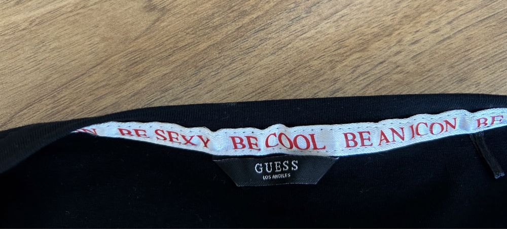Тениска Guess чисто нова