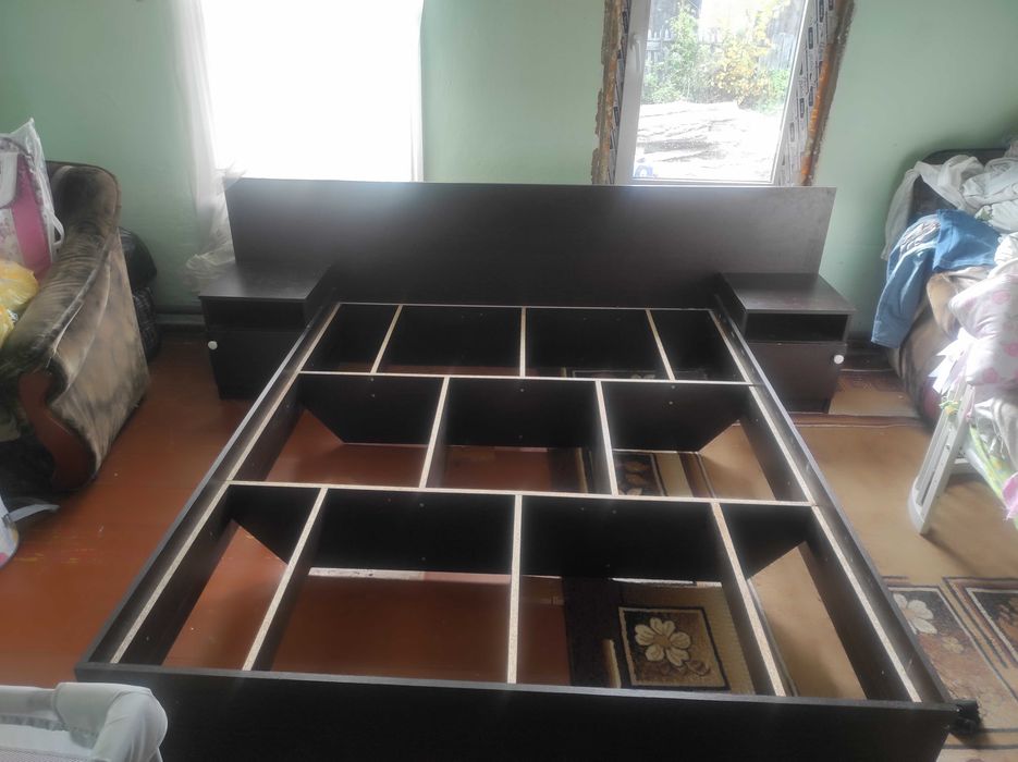 Продам кровать двуспальную