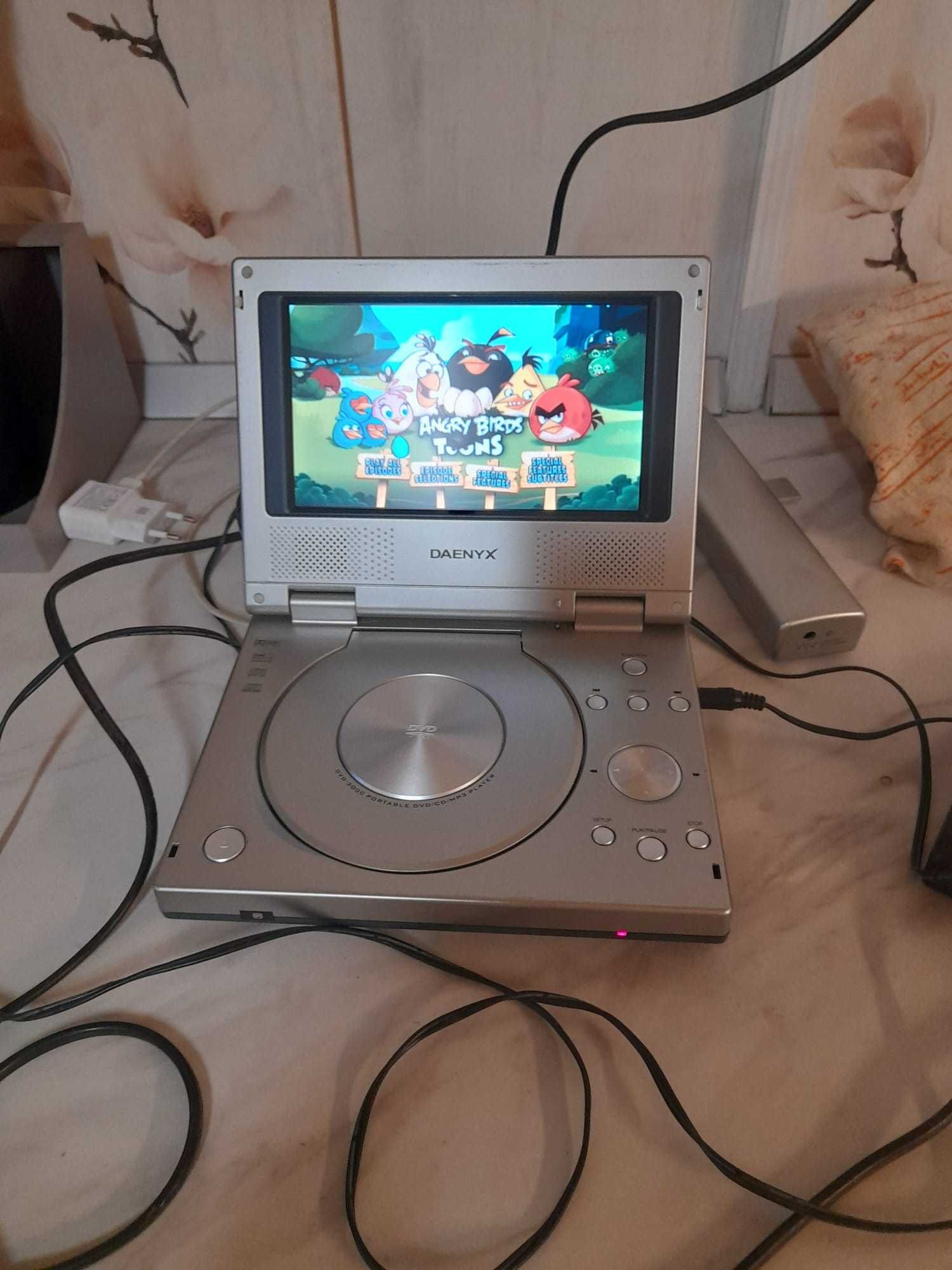dvd daenyx portabil