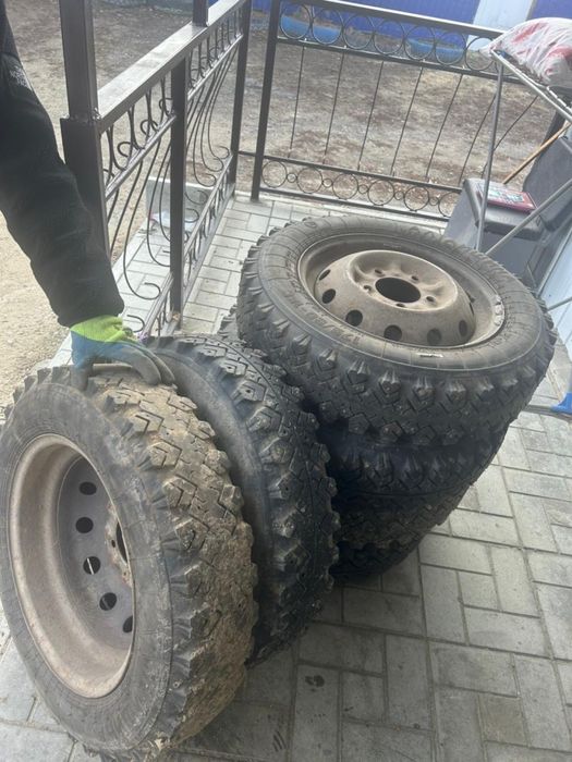 Продам колёса на Ниву