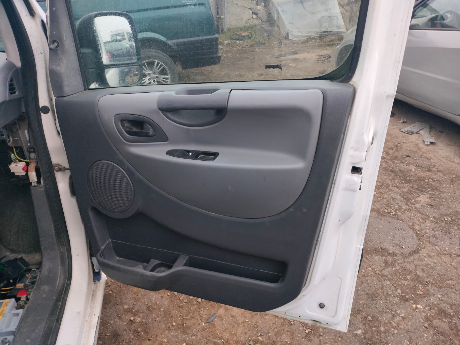 Dezmembrari  Citroen Jumpy 2  2007  > 0000 1.6 HDi 90 16V Motorina
