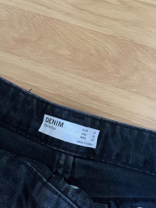 Pantaloni scurti Bershka