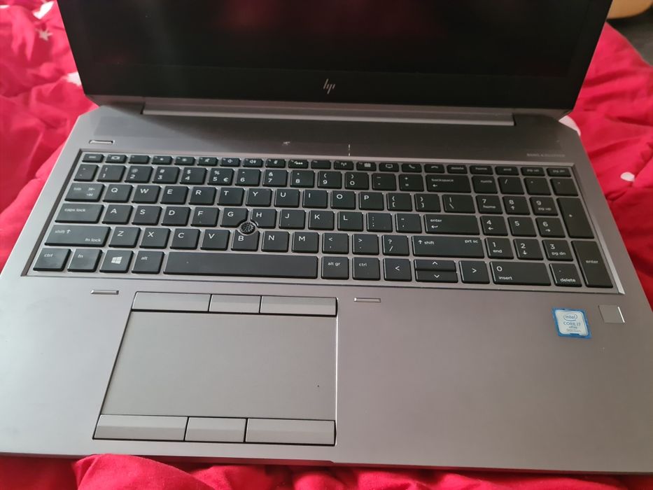 Laptop HP ZBook 15 G6 cu procesor Intel® Core™ i7-9750H pana la 4.50 G