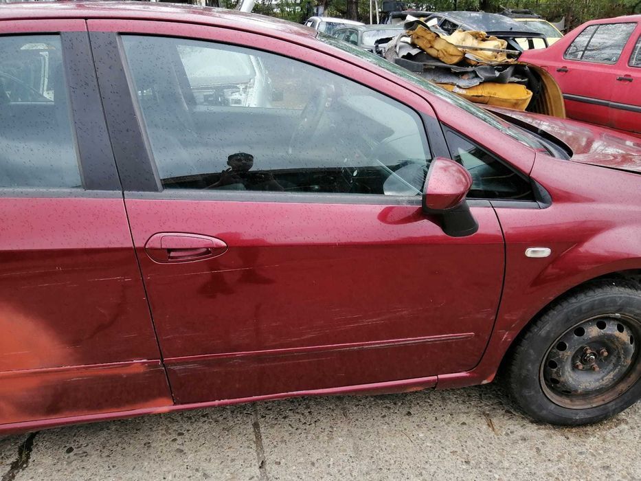 Dezmembrez Fiat Linea (323) 1.4 350A1.000 2008
