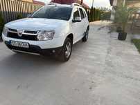 Vând Dacia Duster