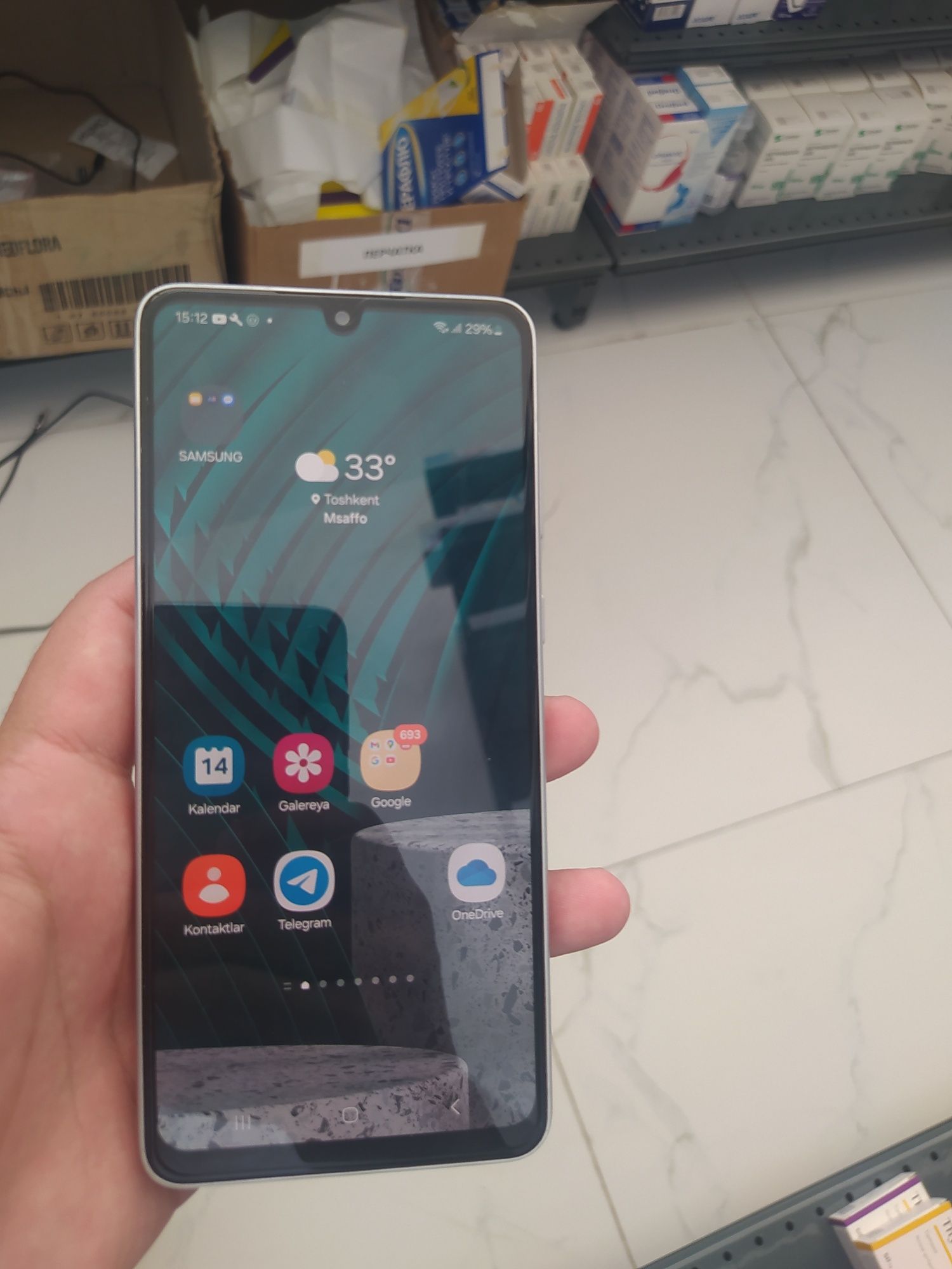 Samsung A 33 sotladi
