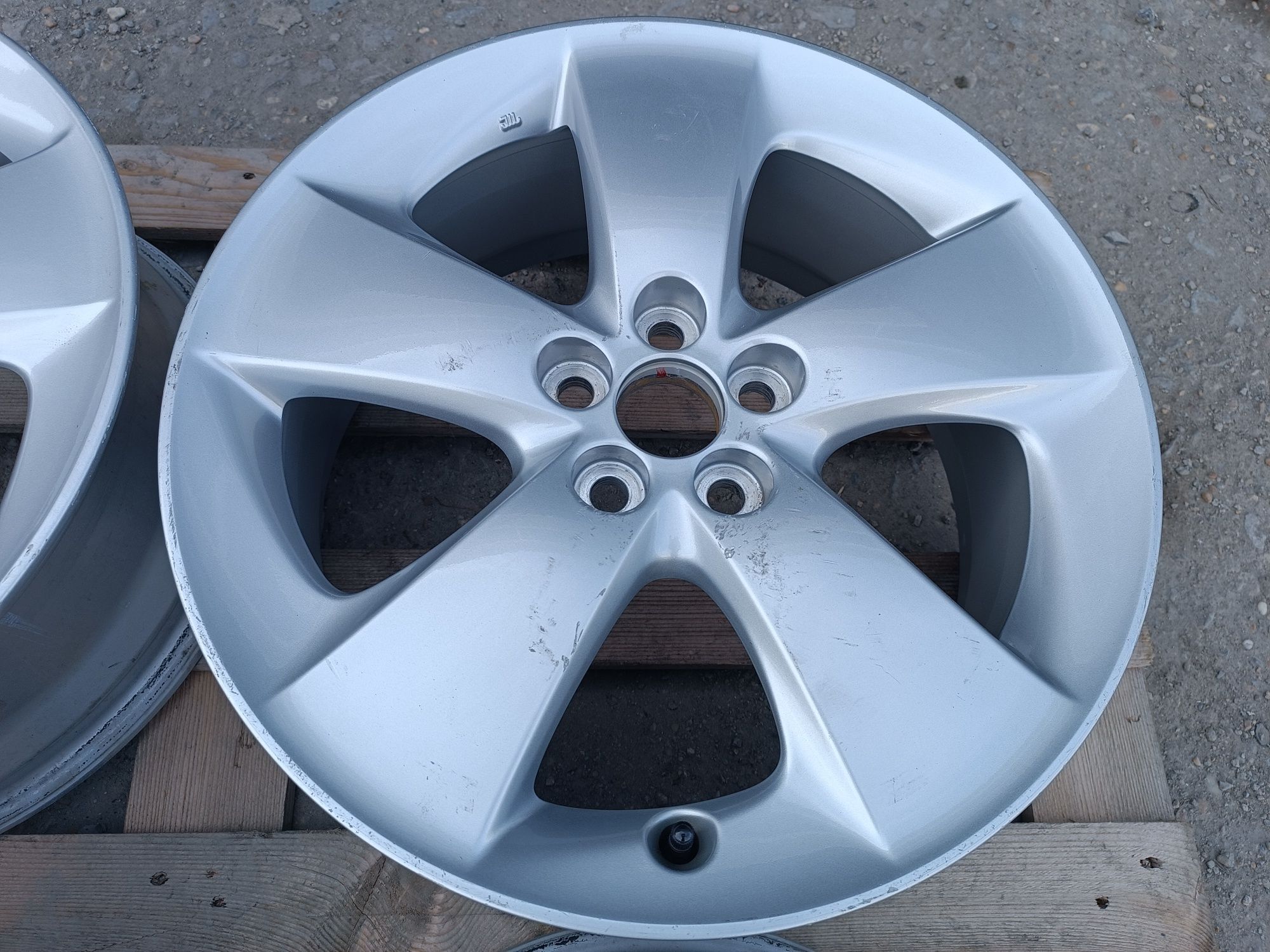 Лети джанти 17ки 5х100 Toyota