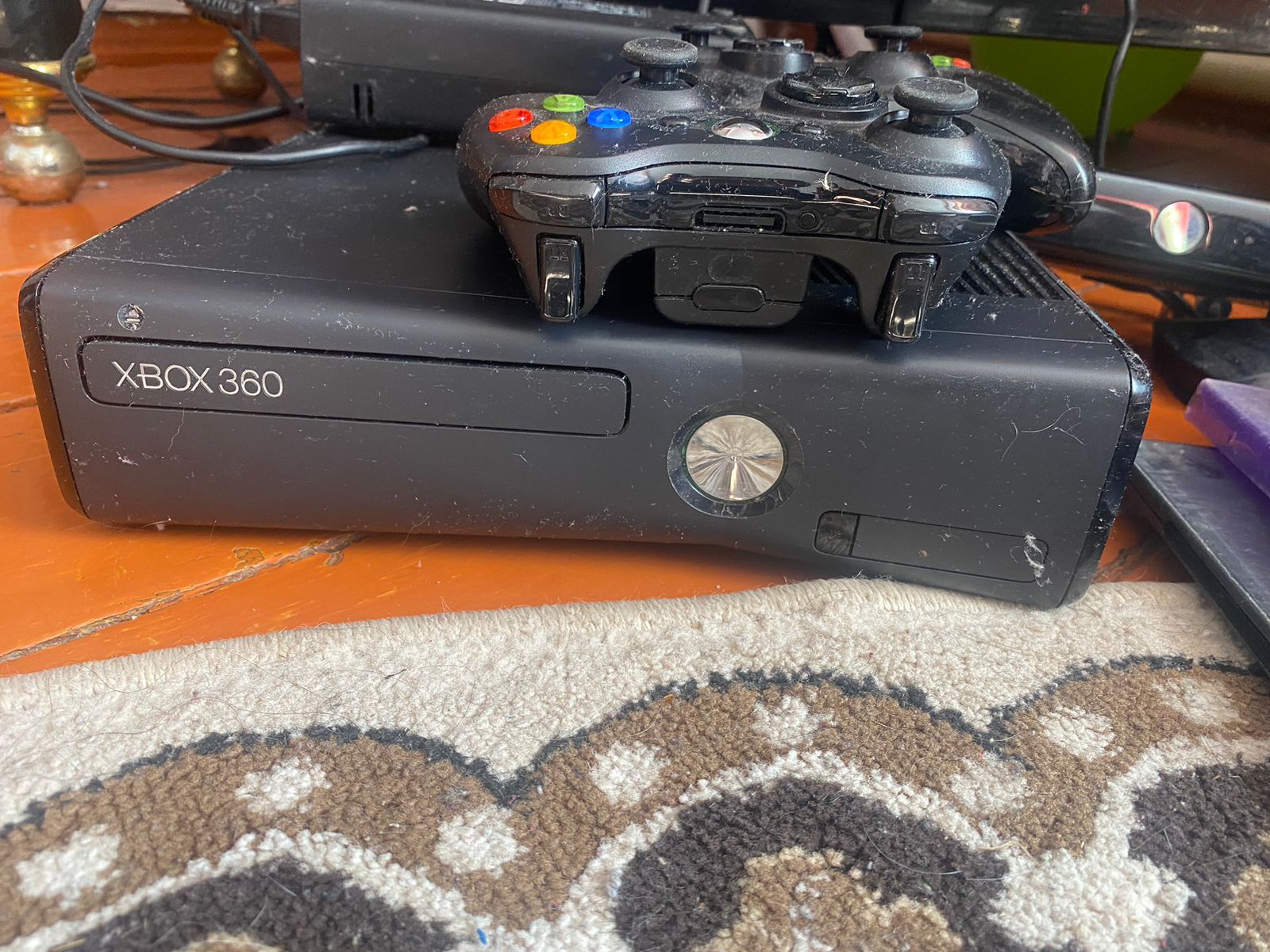 Продам Xbox 360 СРОЧНО