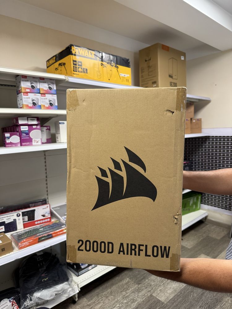 Корпус Corsair 2000D Airflow черный