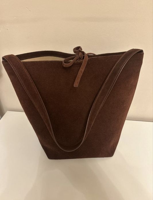 Сумка the row, ведро, замша, шоколад