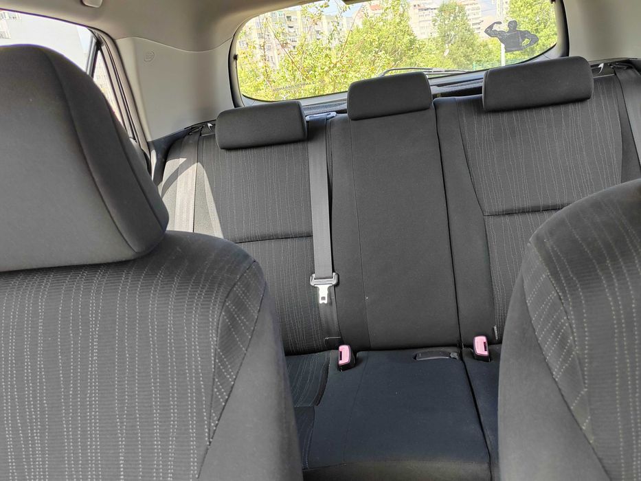 Продавам Toyota Auris D4D 2.0,  126к.с. на реални 177000 км.