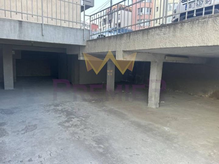 Гараж в Варна-Възраждане 3 площ 13 цена 11500