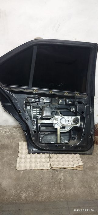 Продам дверь БМВ е34
