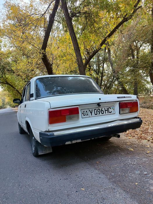 Vaz 2105 07 srochna sotiladi yil 1984