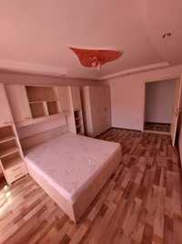 Inchiriez apartament 4 camere in Valea Aurie