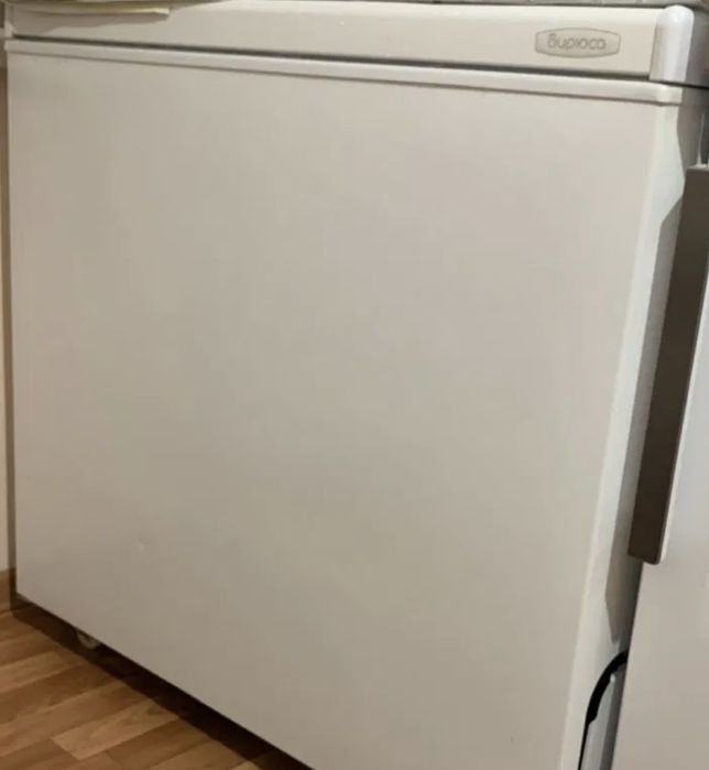 Продам морозильник