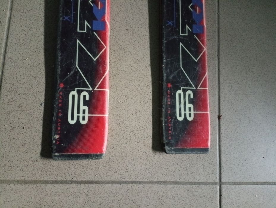 Продавам ски Kastle