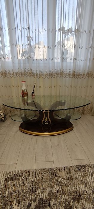 Vând măsuță sufragerie din sticla