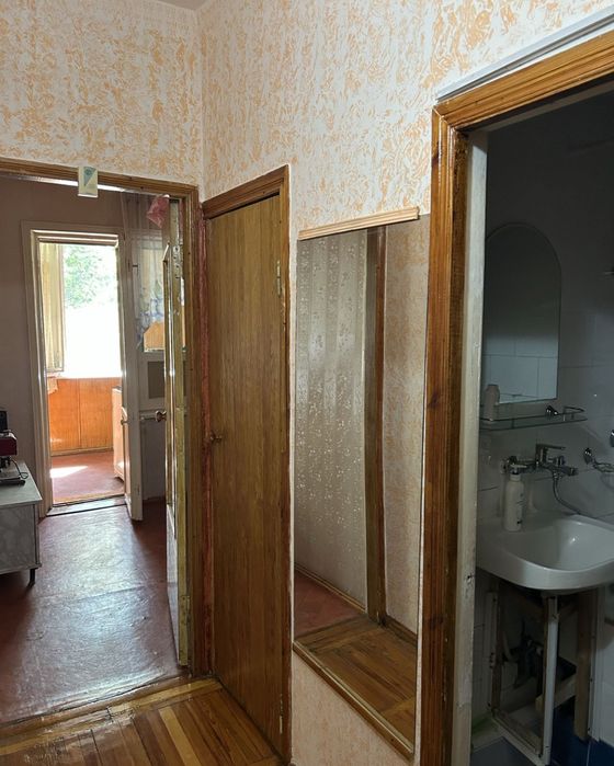 Срочно ‼️ 2комнатная 60м² балкон 2/6 2кв Чиланзара