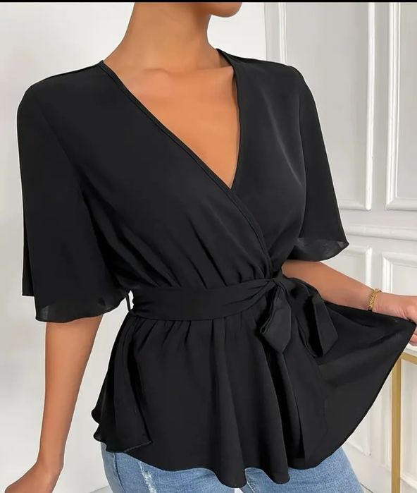 Bluza marimea 48 superba noua Primita cadou. Imi e mare