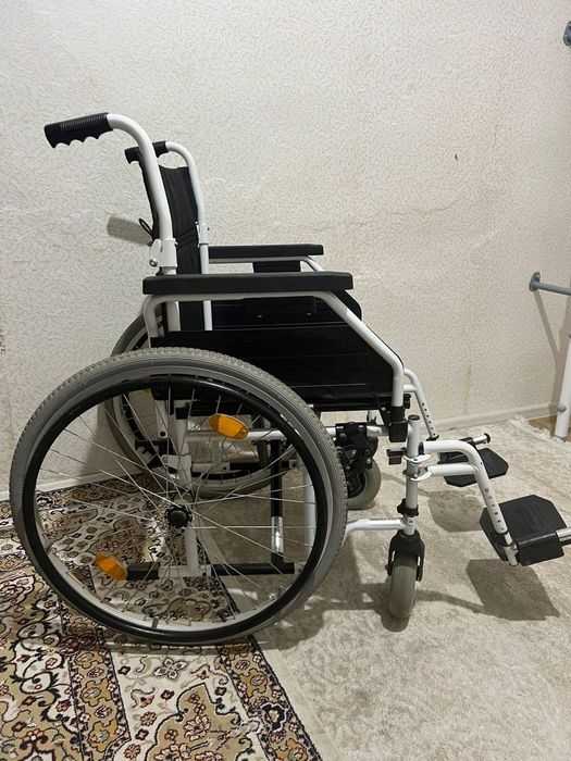 Инвалидная коляска