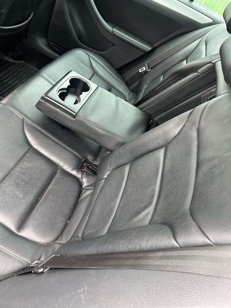 Interior piele, scaune față și banchete spate  Volkswagen Jetta 2014
