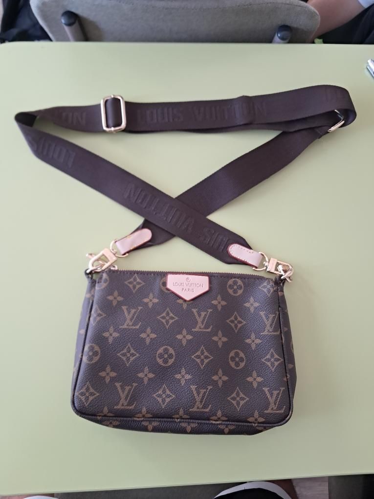 Продавам чанта Louis Vuitton