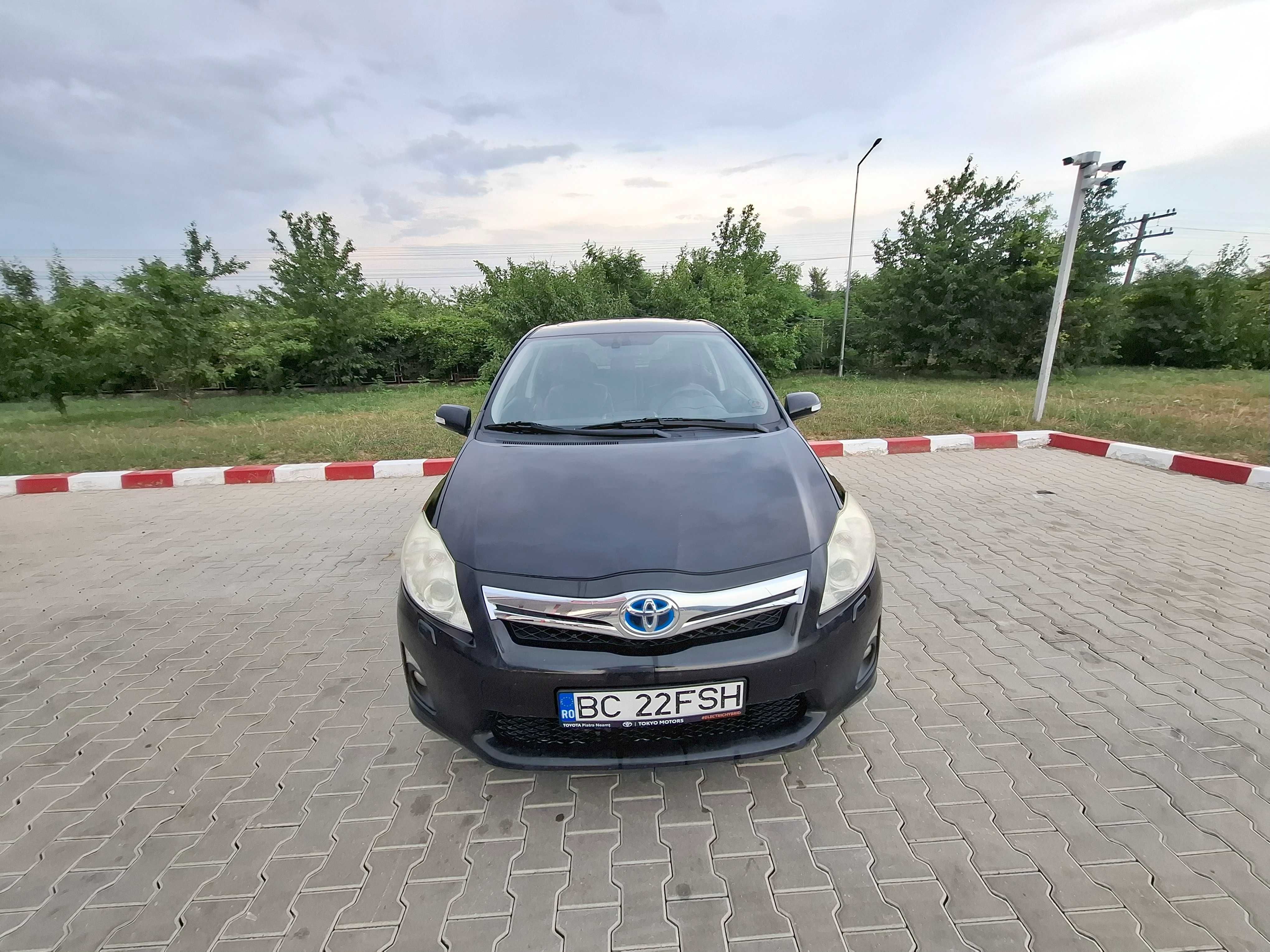 Toyota Auris hybrid 1,8, 2011+GPL